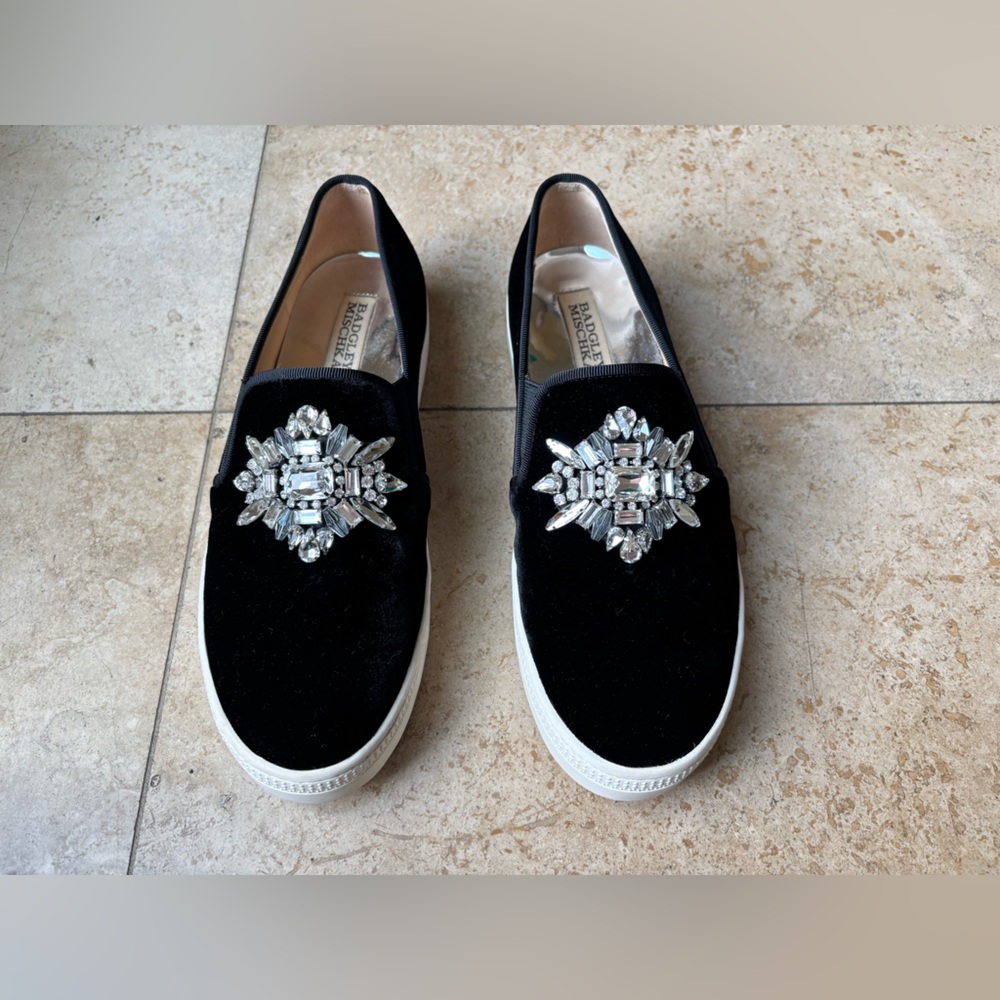 Badgley Mischka Black Velvet Crystal Jewels Slip On Shoes Size 8